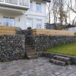 Gabion som støttemur med elvestein. Sendt inn fra en av våre kunder